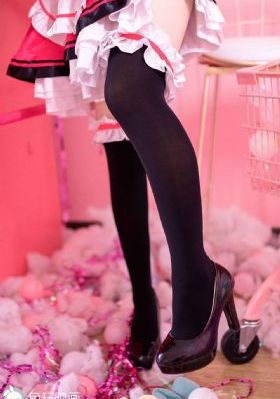 免费夜里18款禁用软粉色APP_蓝光在线观看