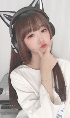 男生和美女一起差差差_高清版完整版未删减