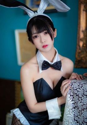 奶头被几个流浪汉吃肿了_HD电影全集观看